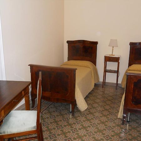 Bed and Breakfast Borgo Due Mari Taranto Esterno foto